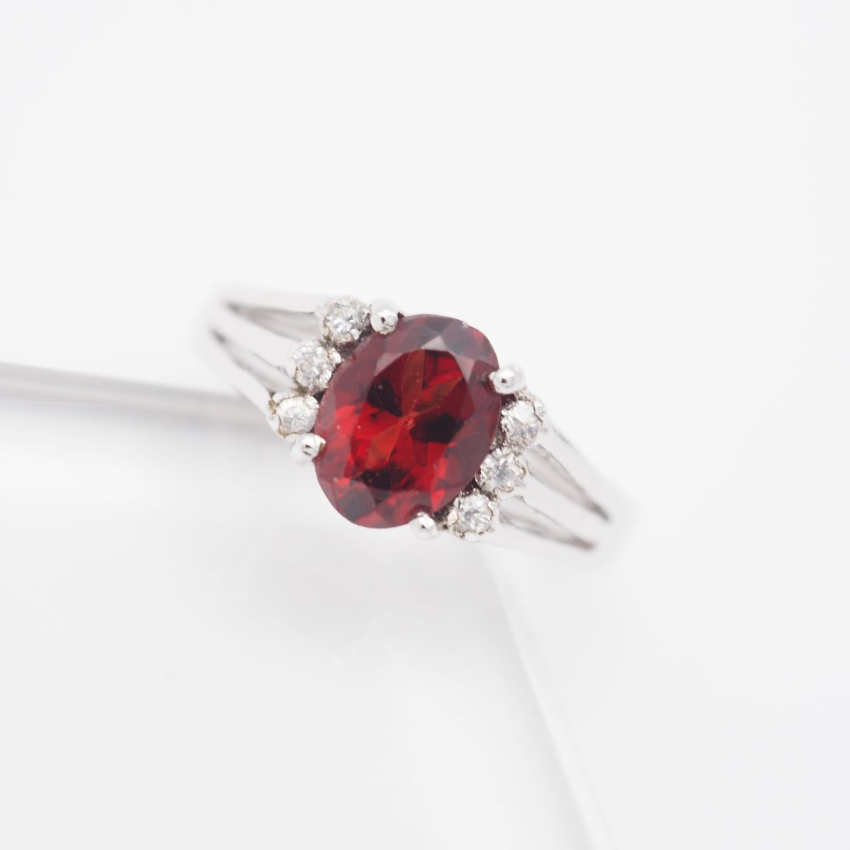 Q085 ガーネット ダイヤモンド風 リング デザイン シルバー 指輪 1月