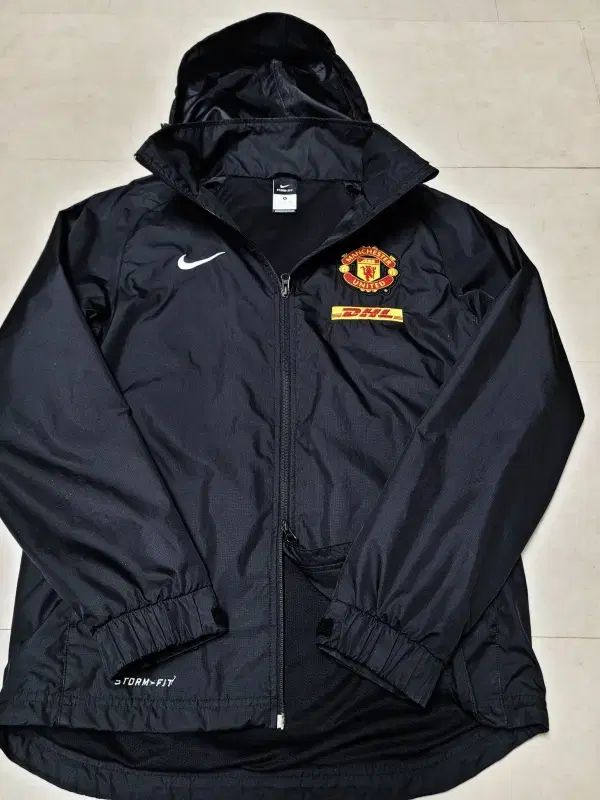 ナイキ マンチェスターユナイテッド ウィンドブレーカー ジャケット