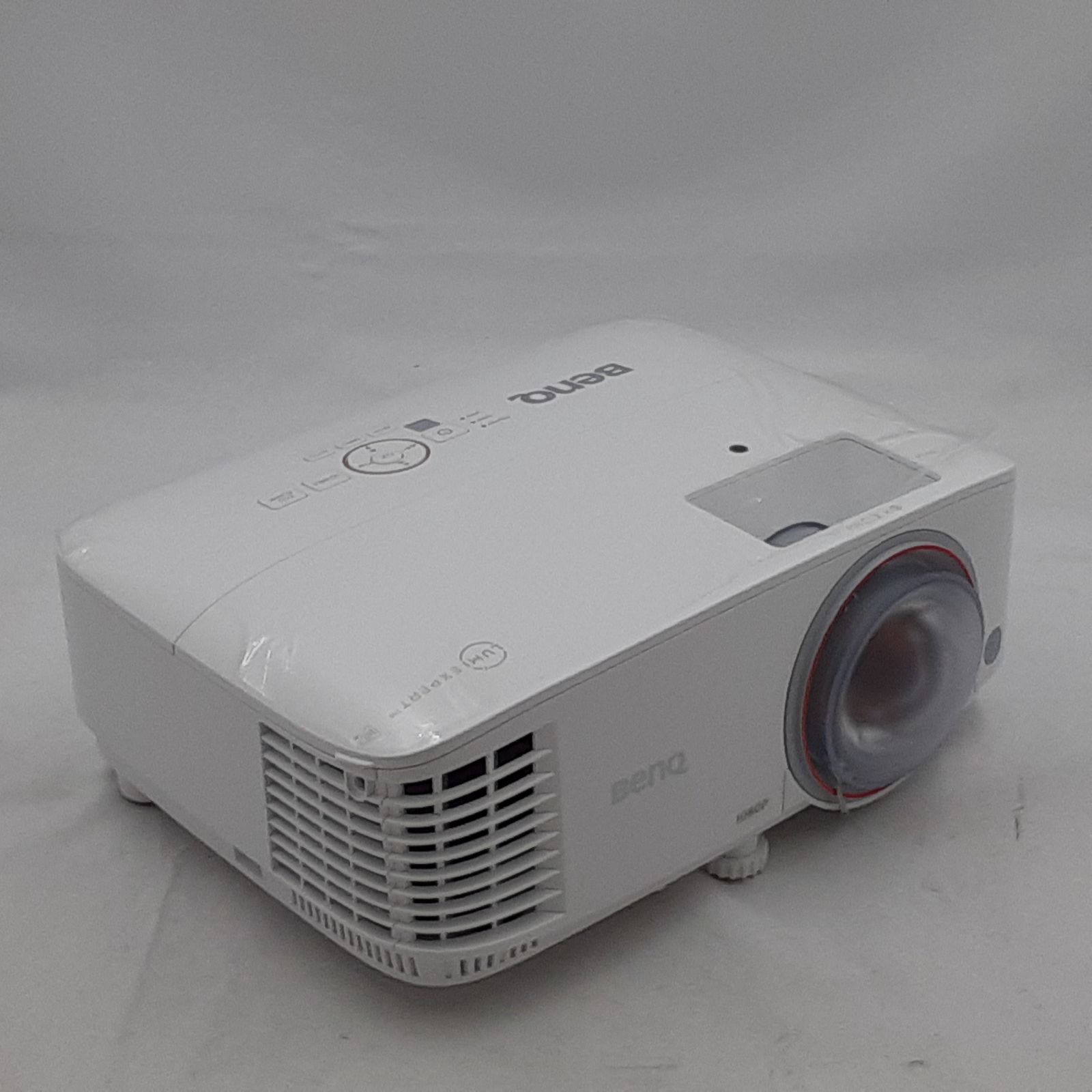 ☆ジャンク/起動確認済み☆ BenQ プロジェクター TH671ST TH671ST 中古