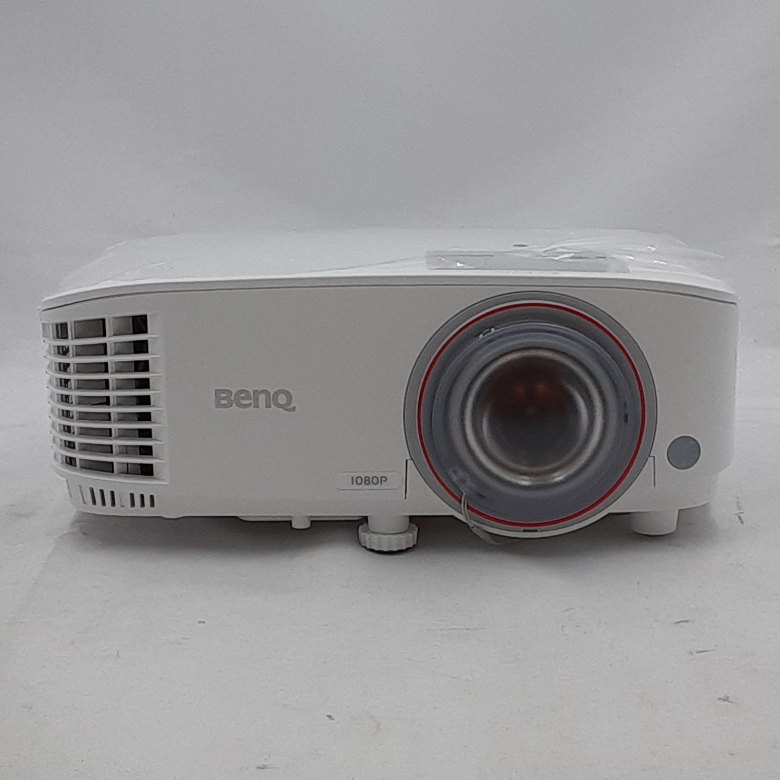 ☆ジャンク/起動確認済み☆ BenQ プロジェクター TH671ST TH671ST 中古