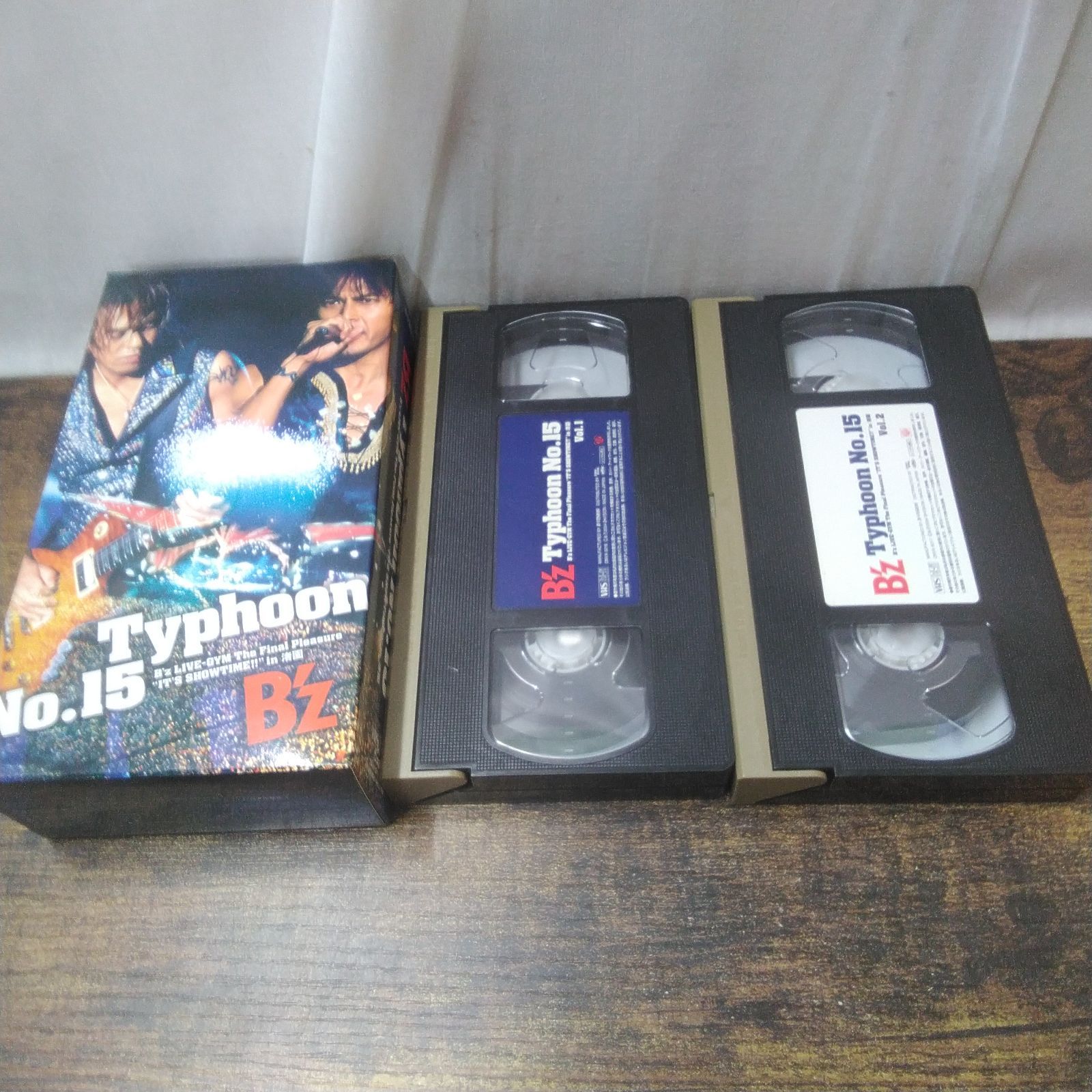 VHSビデオ B'z ライブビデオ、8種セット 箱こわれ 長期保管品 S593