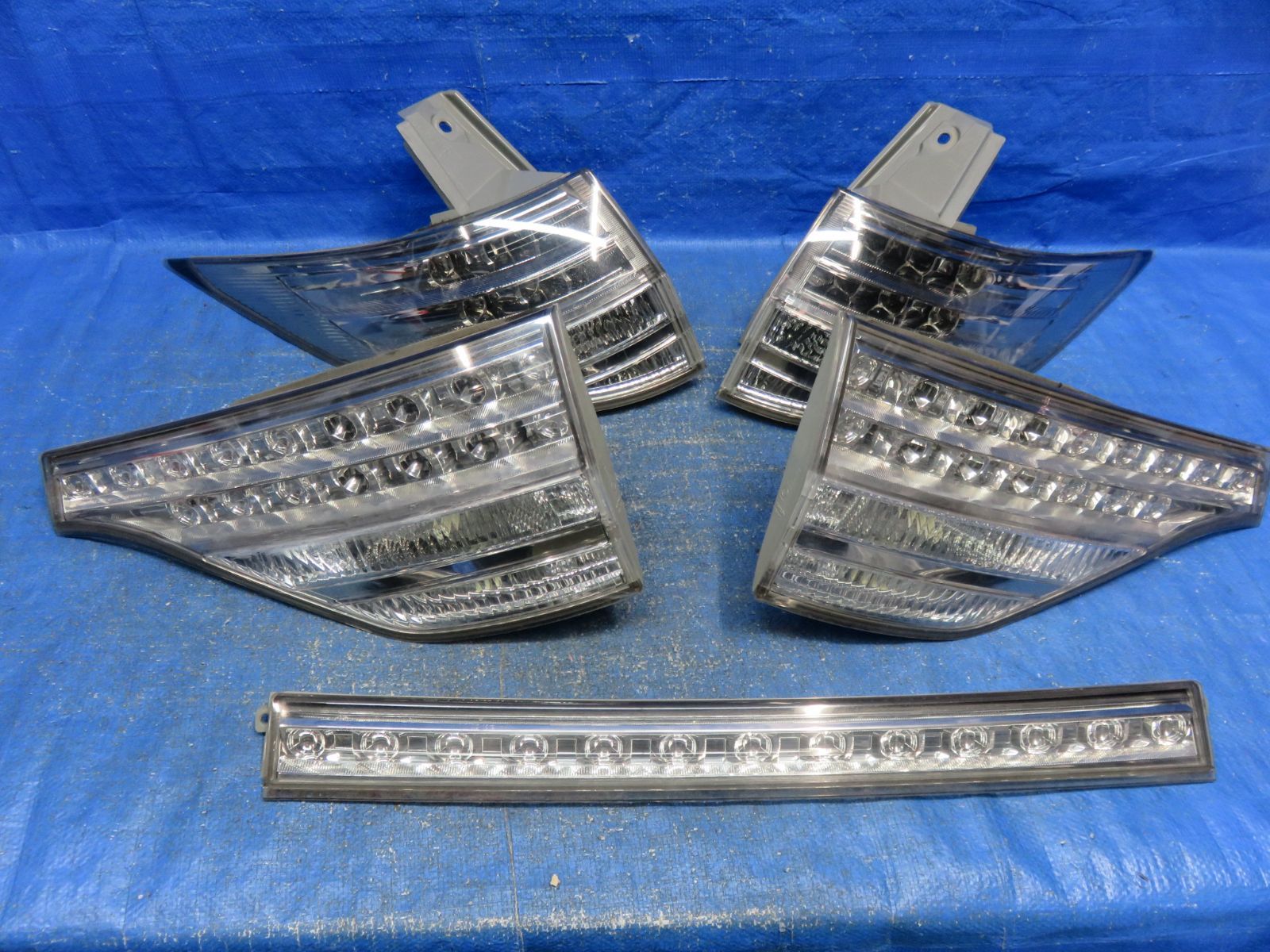 LA8875* 点灯OK エスティマ ACR50W 前期 テールライト テールランプ