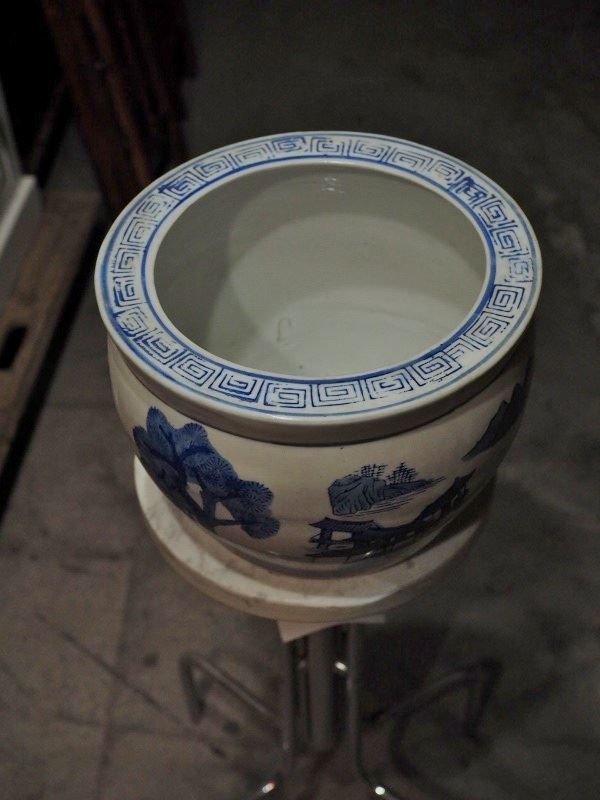 陶器の火鉢 睡蓮鉢 金魚鉢 昭和中期 古録展 送料無料 中古 品番H17532