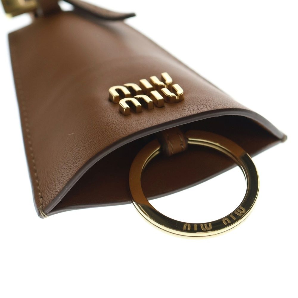 miumiu (ミュウミュウ) GD金具 レザートリック キーホルダー チャーム