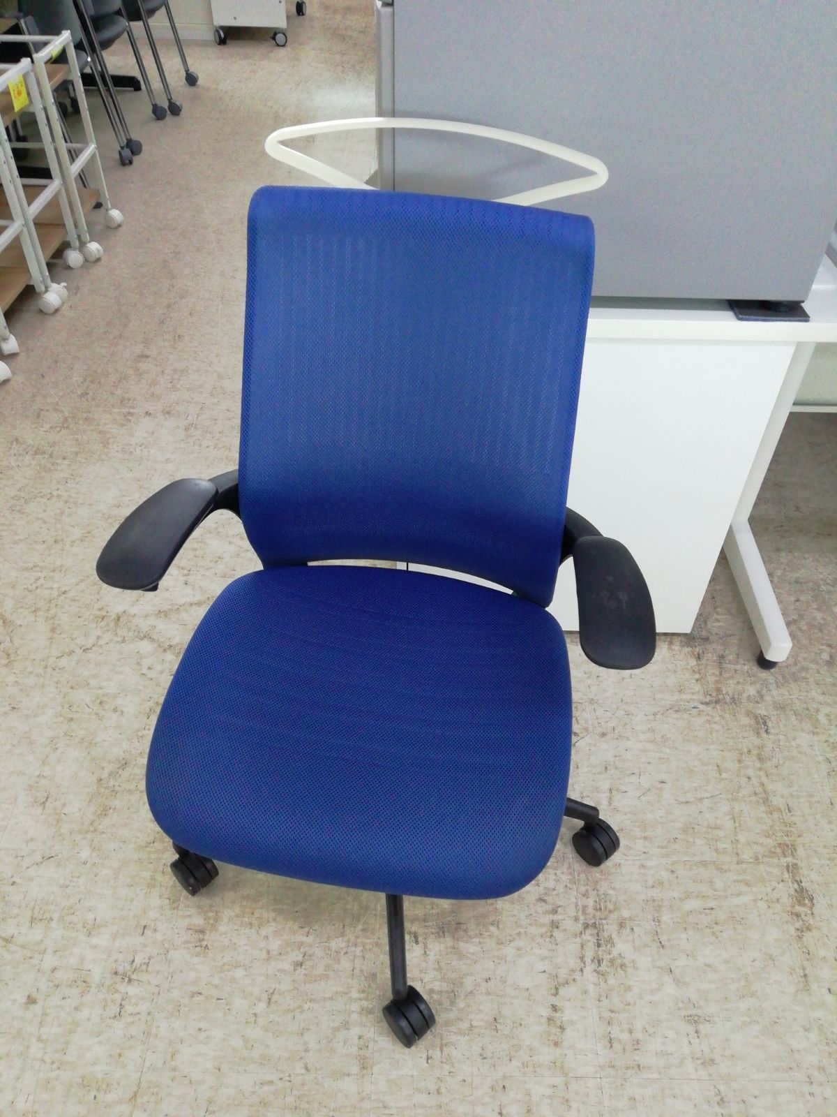 KOKUYOオフィスチェア 青 リサイクル品