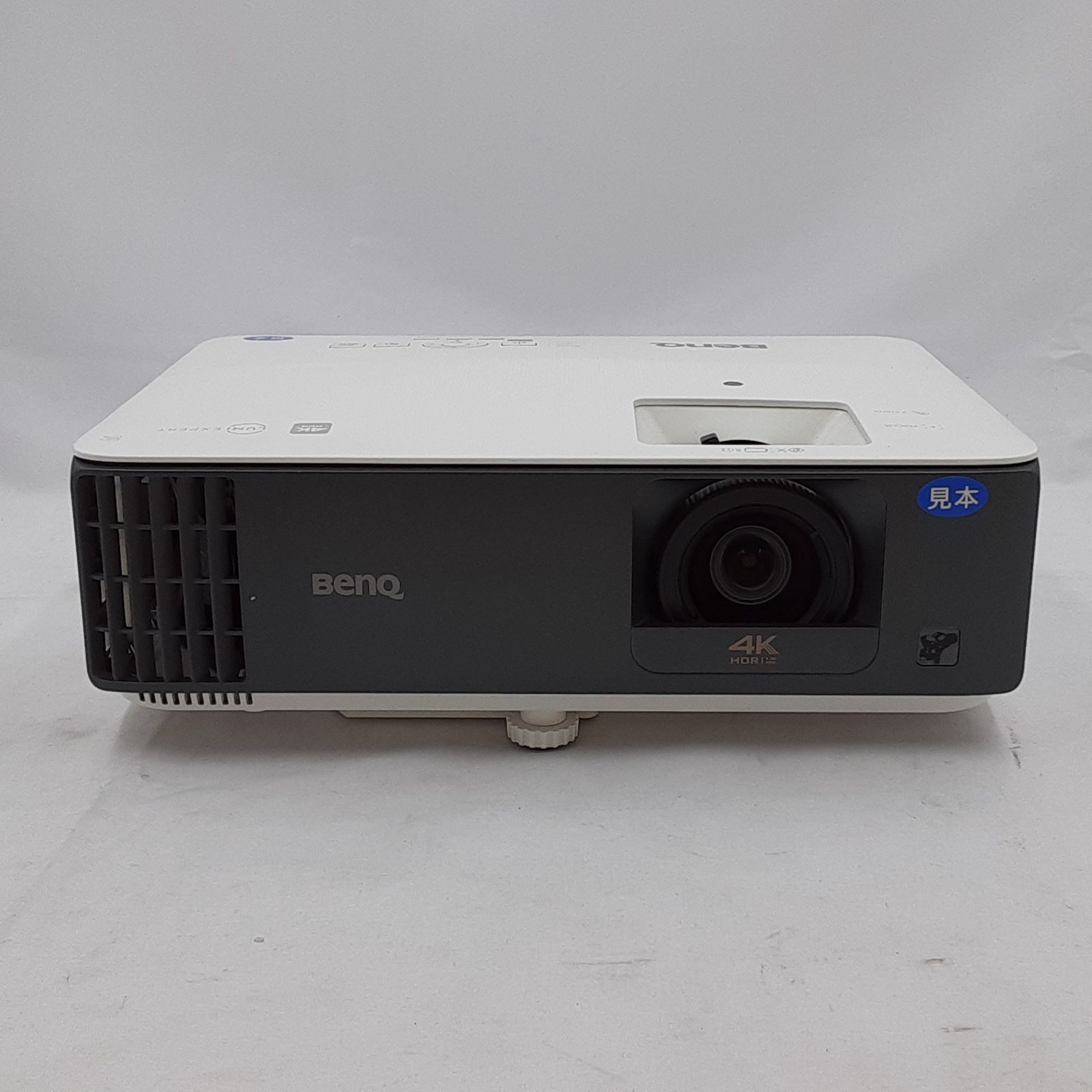 ☆ジャンク/起動確認済み☆ BenQ プロジェクター TK700STi TK700STi 