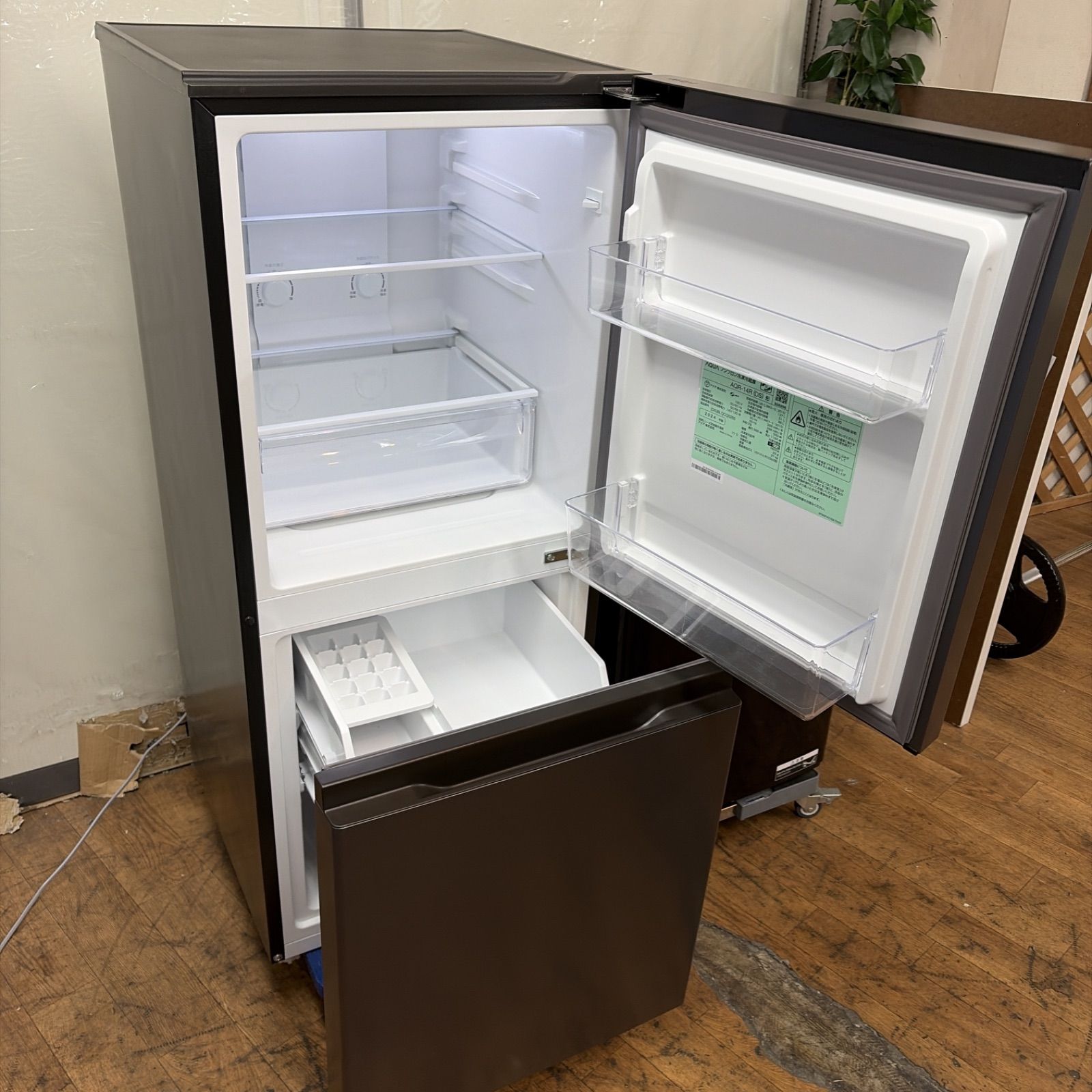 R240 ☀️ 2024年製！ ブラックセット！生活家電2点セット（AQUA