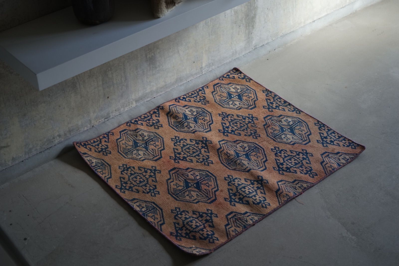 ヴィンテージラグ トルコ ウシャク トルクメン オレンジベージュ 1970