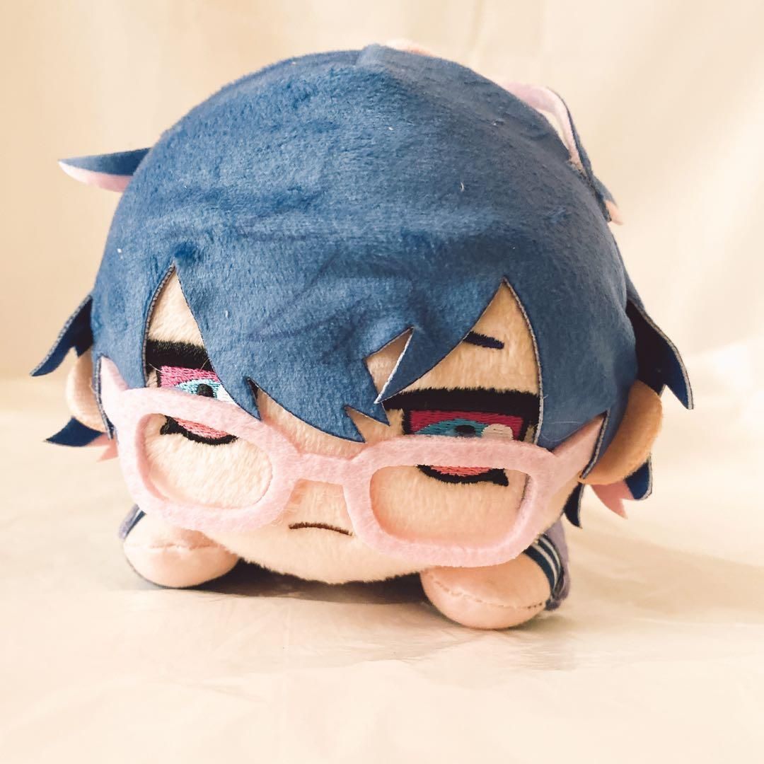 18TRIP エイトリ 笛吹也千代 寝そべりぬいぐるみ CONDUCTORS - メルカリ