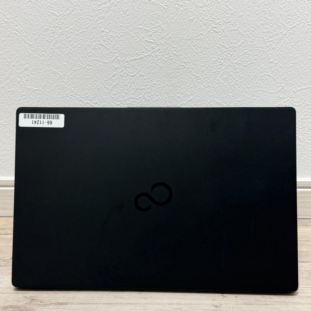 薄型軽量 国産PC 富士通 Core i5 11世代 8GB SSD256GB Office付き 即納