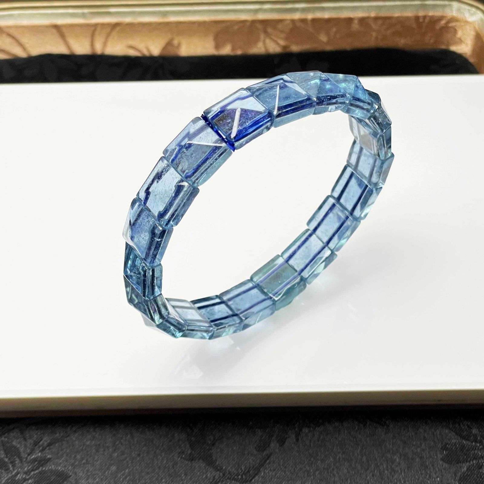 天然水晶☆【100Aブルーアクアマリン】☆ダイヤモンドカットブ