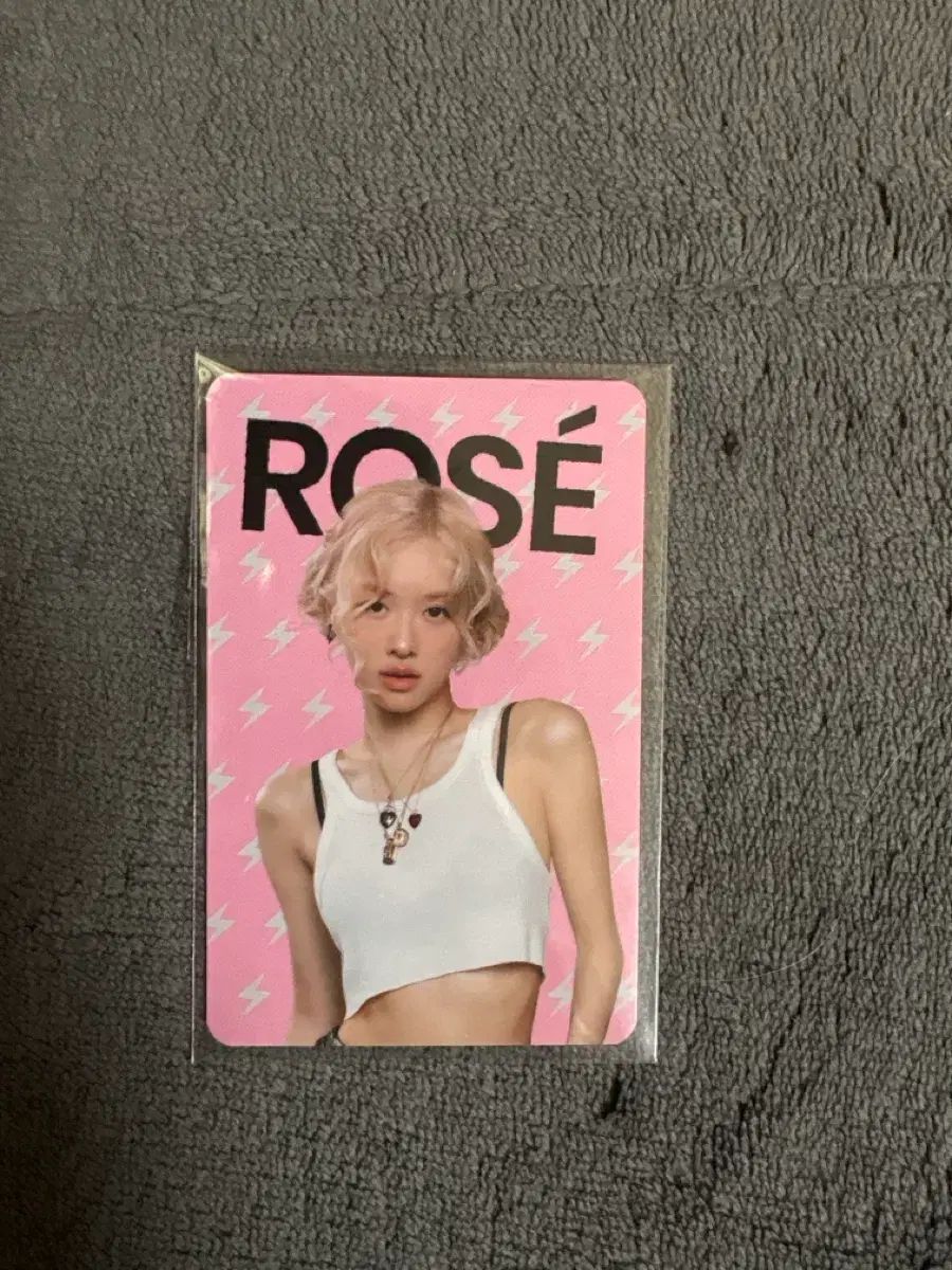 BLACKPINK ロゼ ポップアップ トレカ - メルカリ
