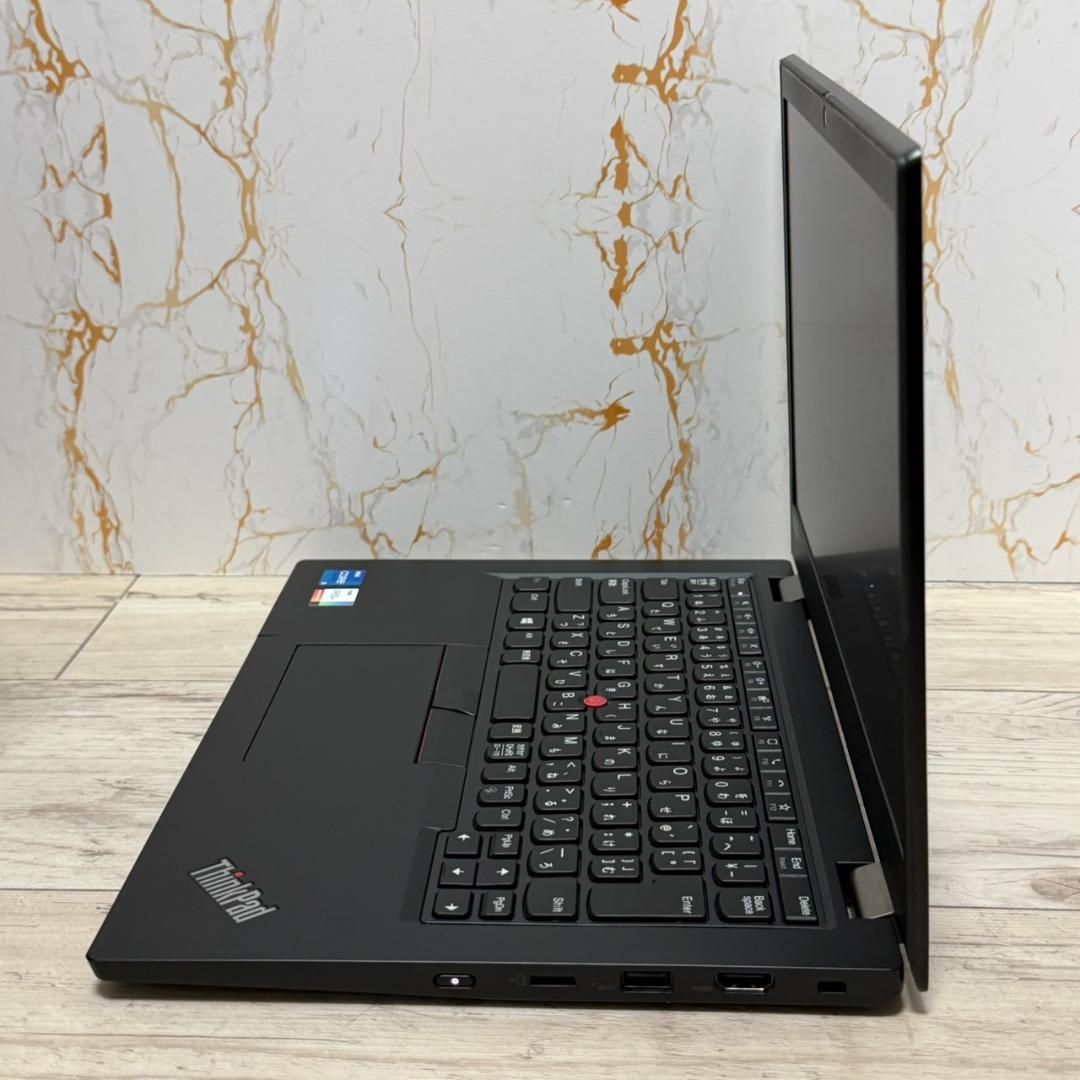 Lenovo ThinkPad ノートPC第11世代 i5 8GB SSD256 Office付き 即納