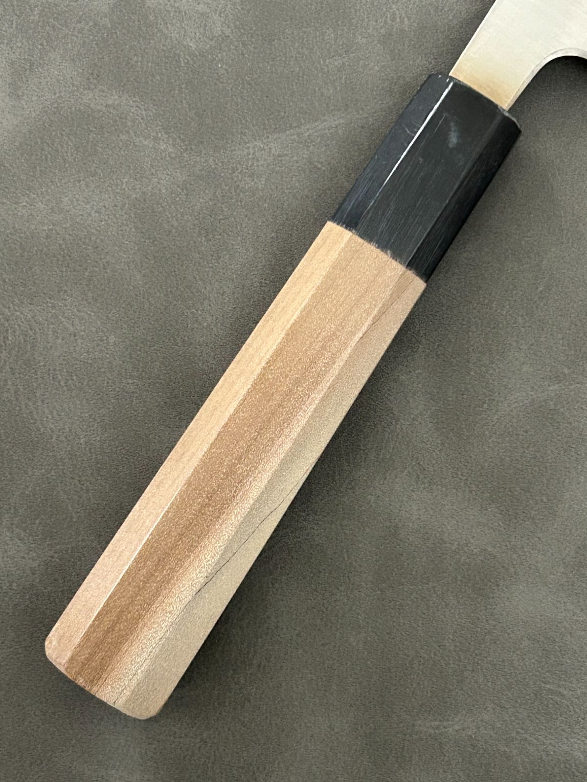 訳あり】 包丁 三徳包丁 銀三 165mm 水牛八角柄 ステンレス 三徳 14