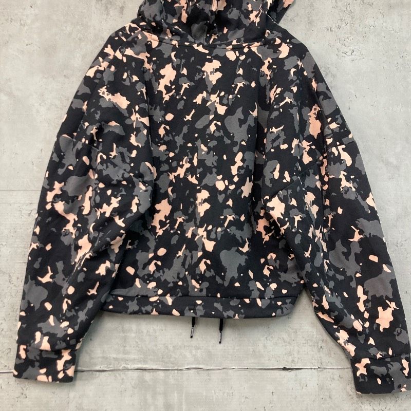 美品 PUMA プーマ 迷彩柄 カモフラ 総柄 クロップド丈 スウェット 