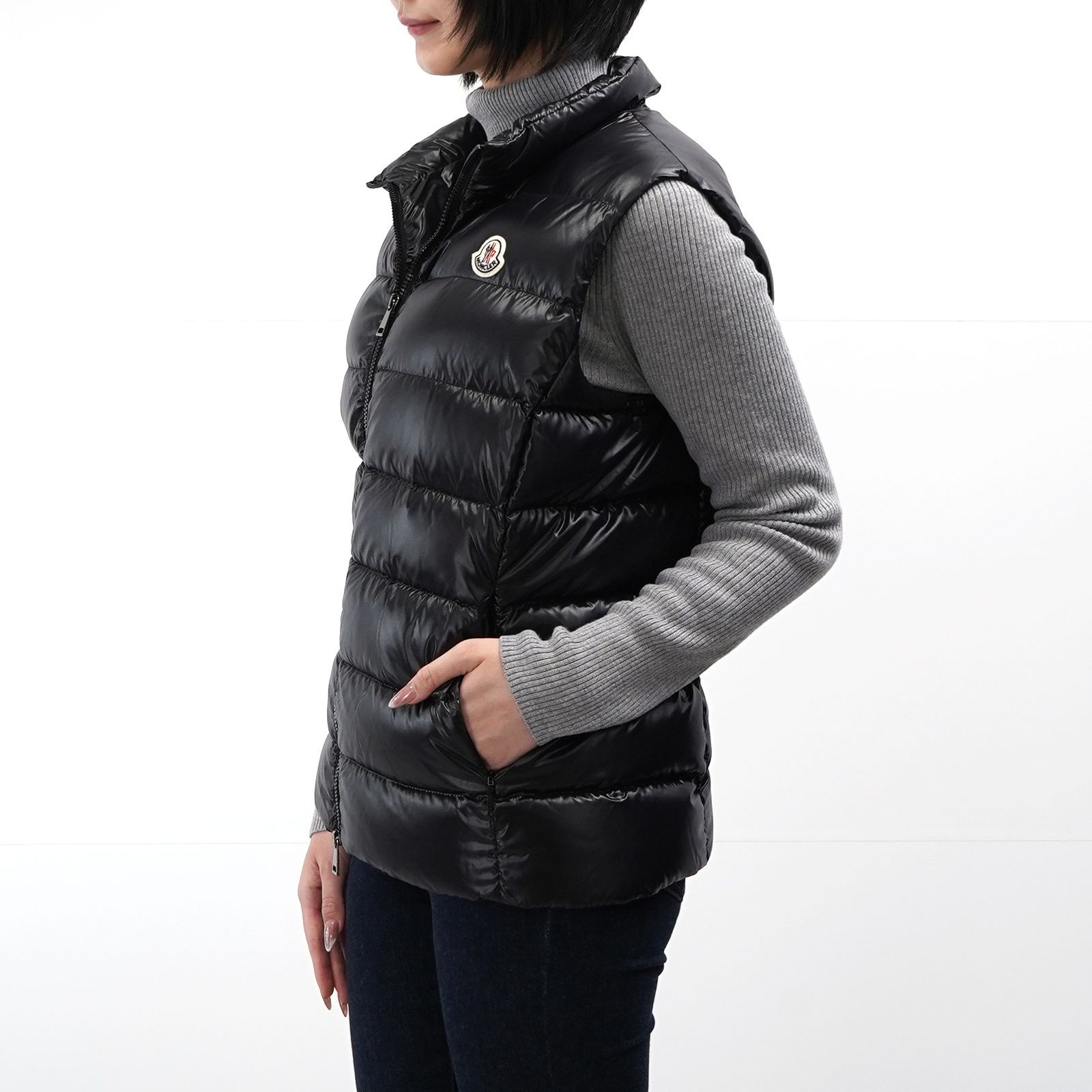 未使用 展示品】MONCLER GHANY ダウンベスト 1A52500 68950 - メルカリ