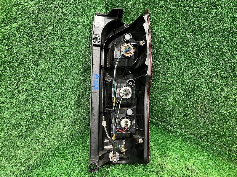 NV350キャラバン VW6E26 左テールランプ・テールライト ロング低床DX   イチコ D208 26555-5YE5A NV350キャラバン VW6E26 左テールランプ・テールライト ロング低床DX