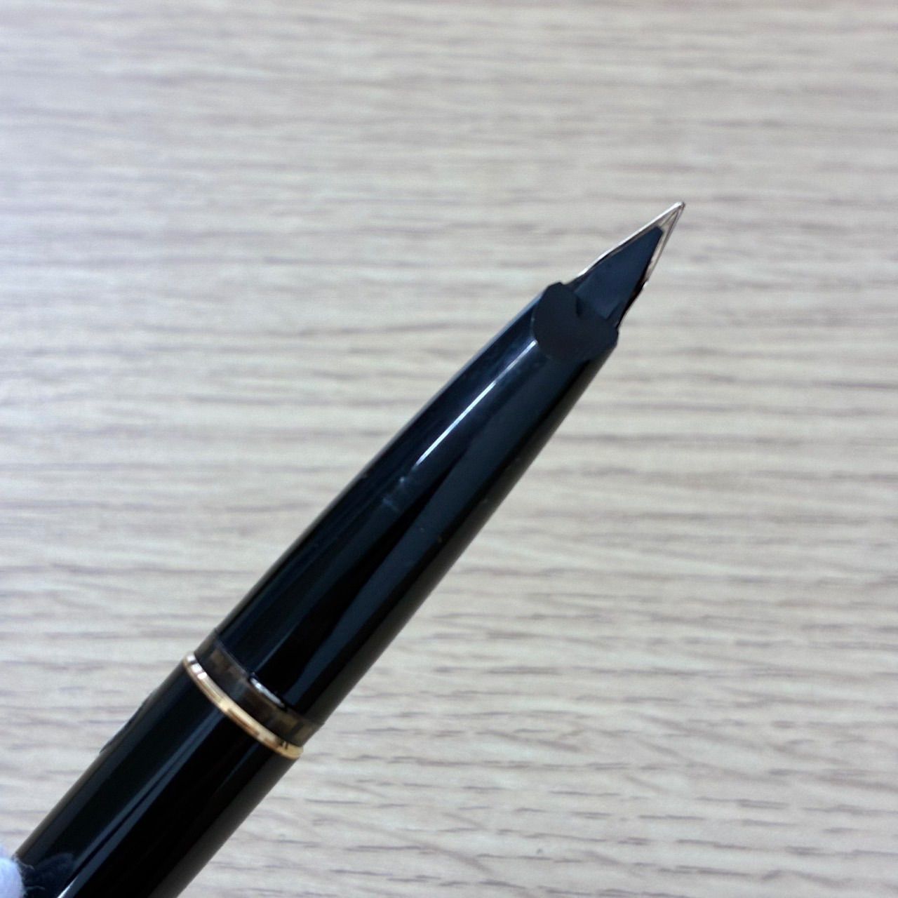 Y1115]【現状品】MONTBLANC モンブラン 310 EF 万年筆 ブラック ケース