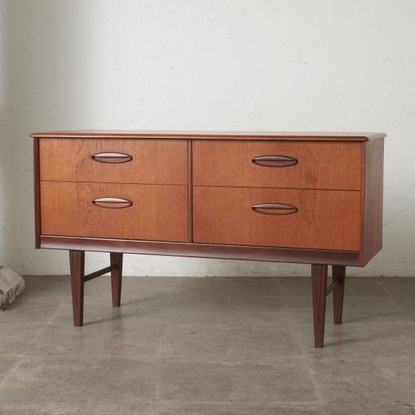 Homeworthy ヴィンテージ サイドボード ワイドチェスト 英国 ミッド