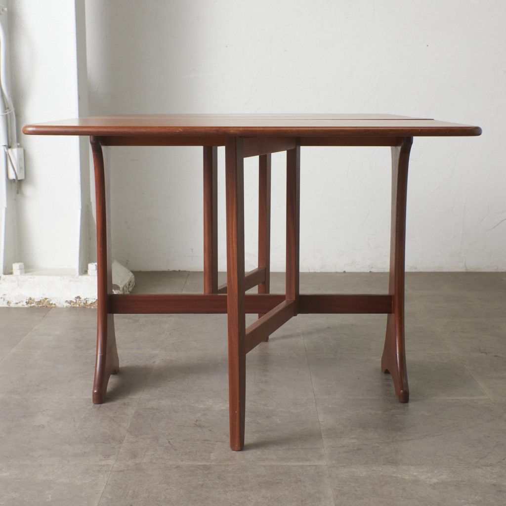 G-PLAN Fresco ダイニングテーブル 木製 チーク 英国 ヴィンテージ