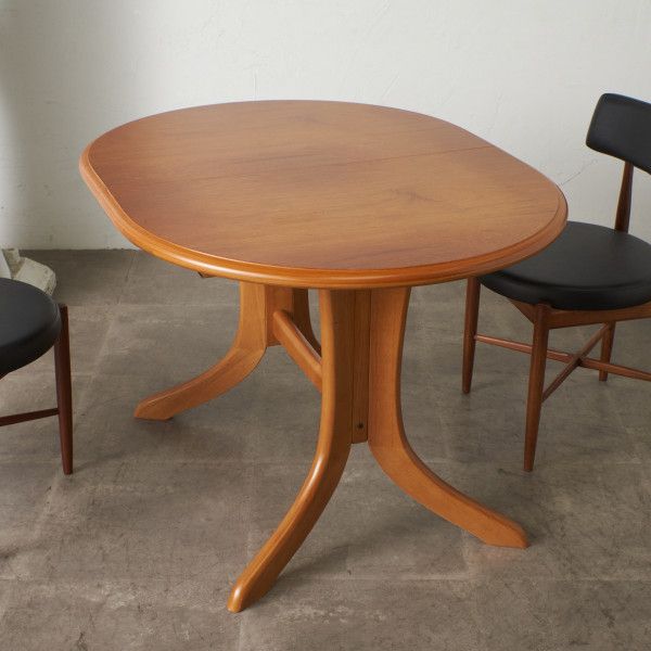 英国 ヴィンテージ オーバル ダイニングテーブル エクステンション