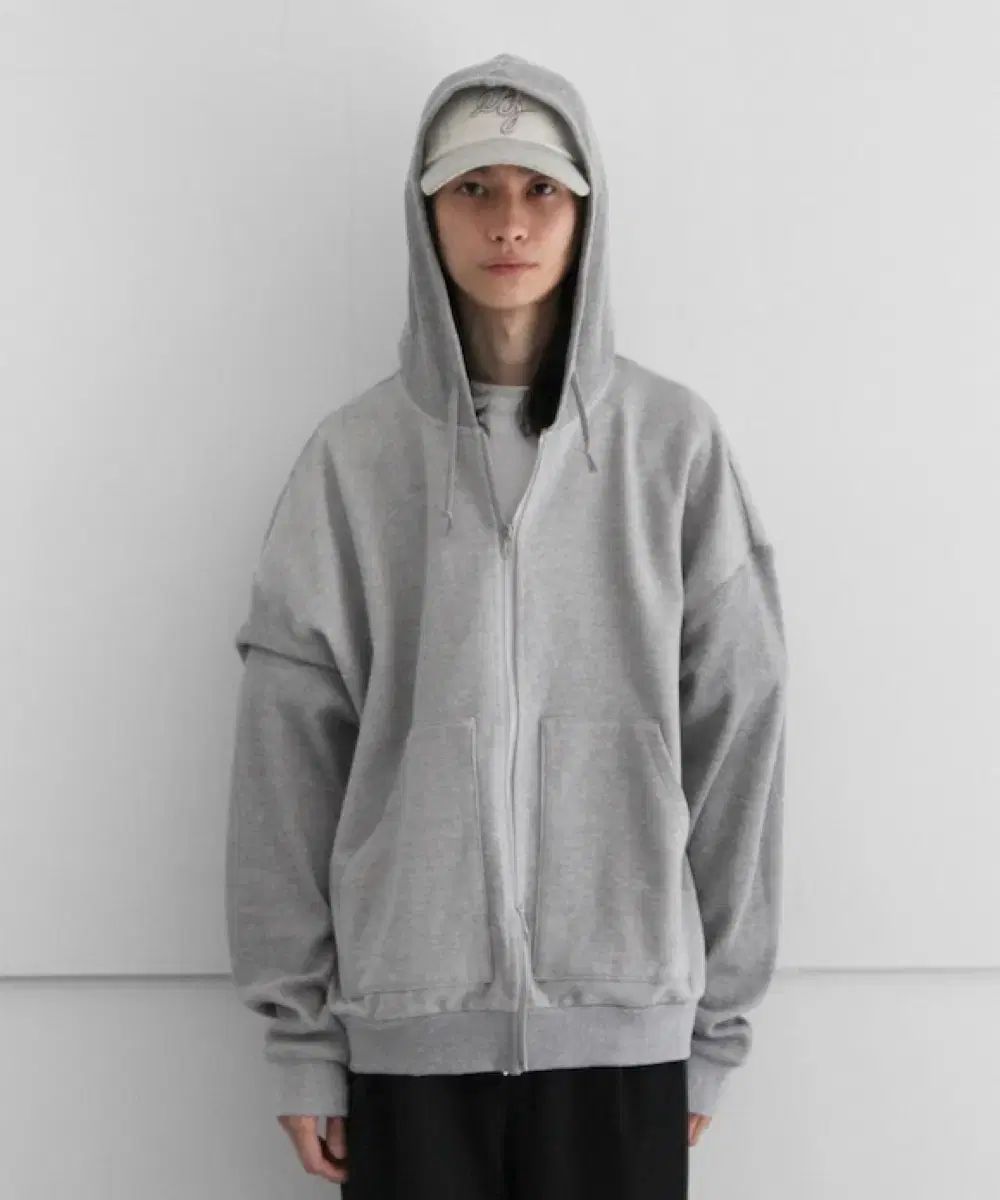 Abelia edoward goucha フードジップアップ