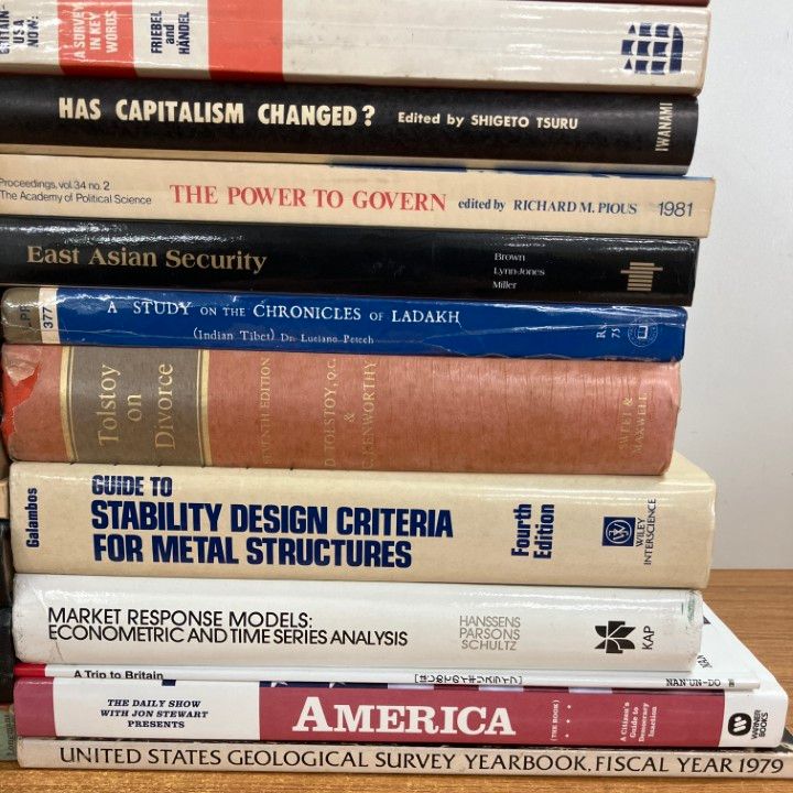 □01)【1点限り!】洋書 多ジャンル/まとめ売り約30冊大量セット/本