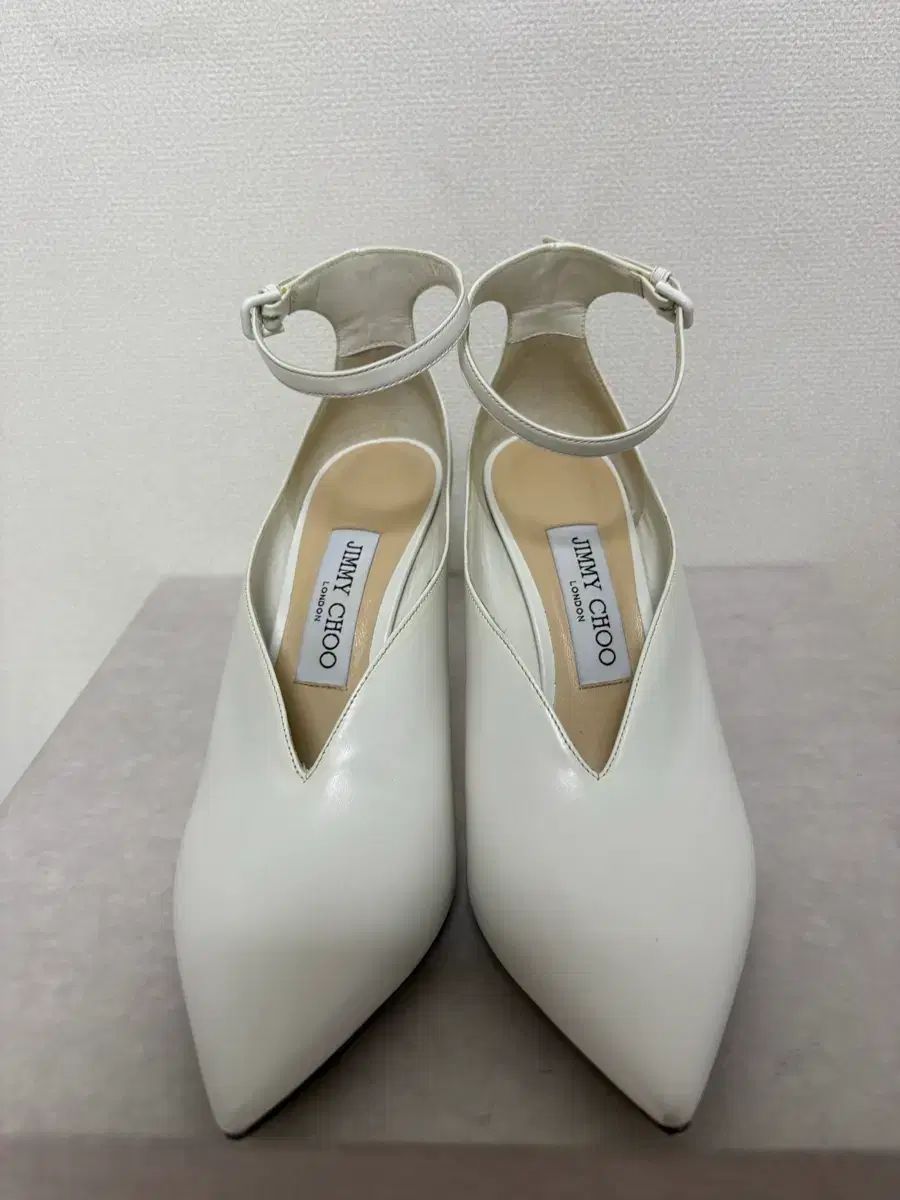 ジミーチュウ ストラップ パンプス 36 5 ((送料無料)) - メルカリ