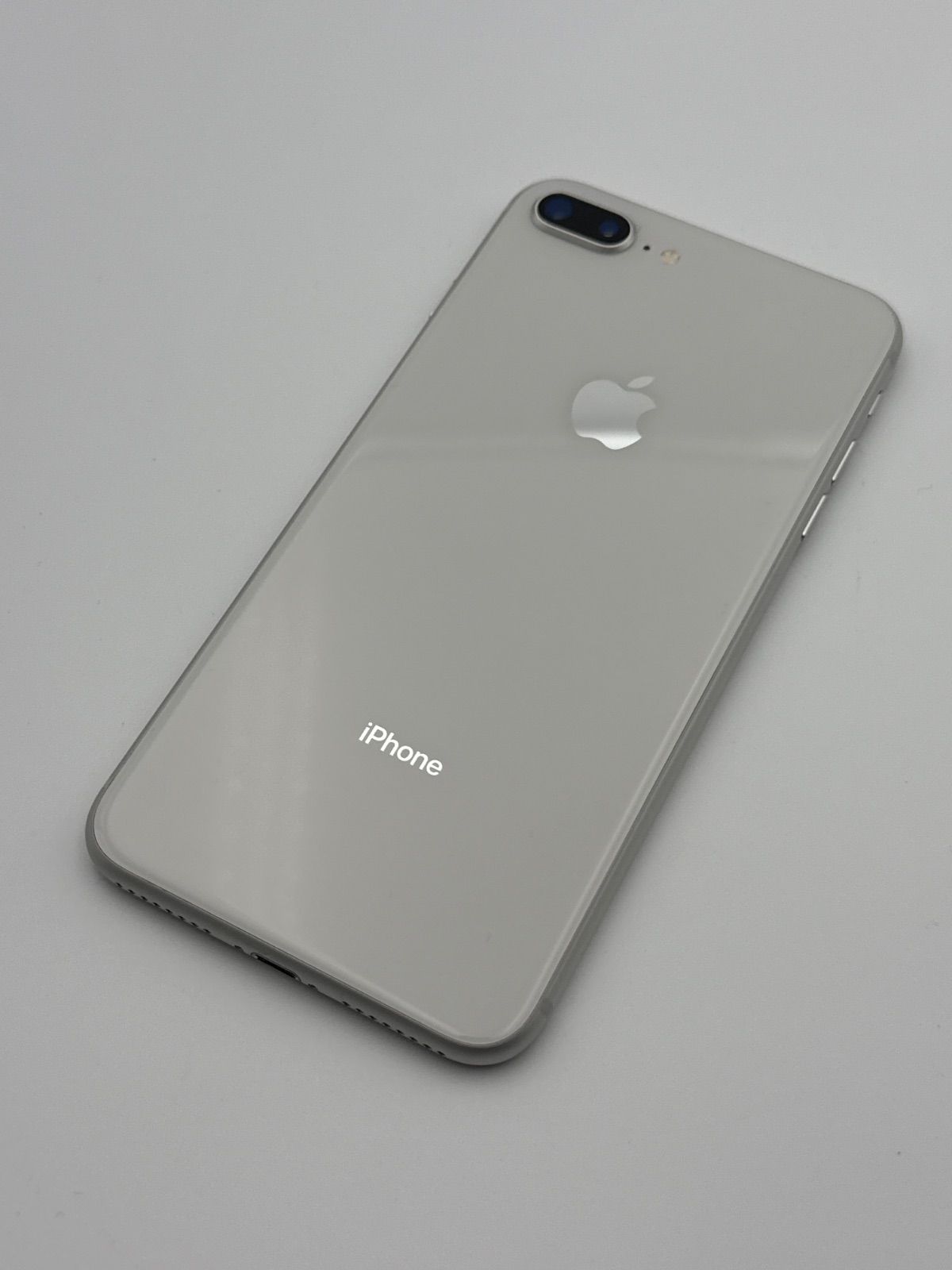 バッテリー容量88％ iPhone8 Plus 64GB シルバー シムロック解除済み