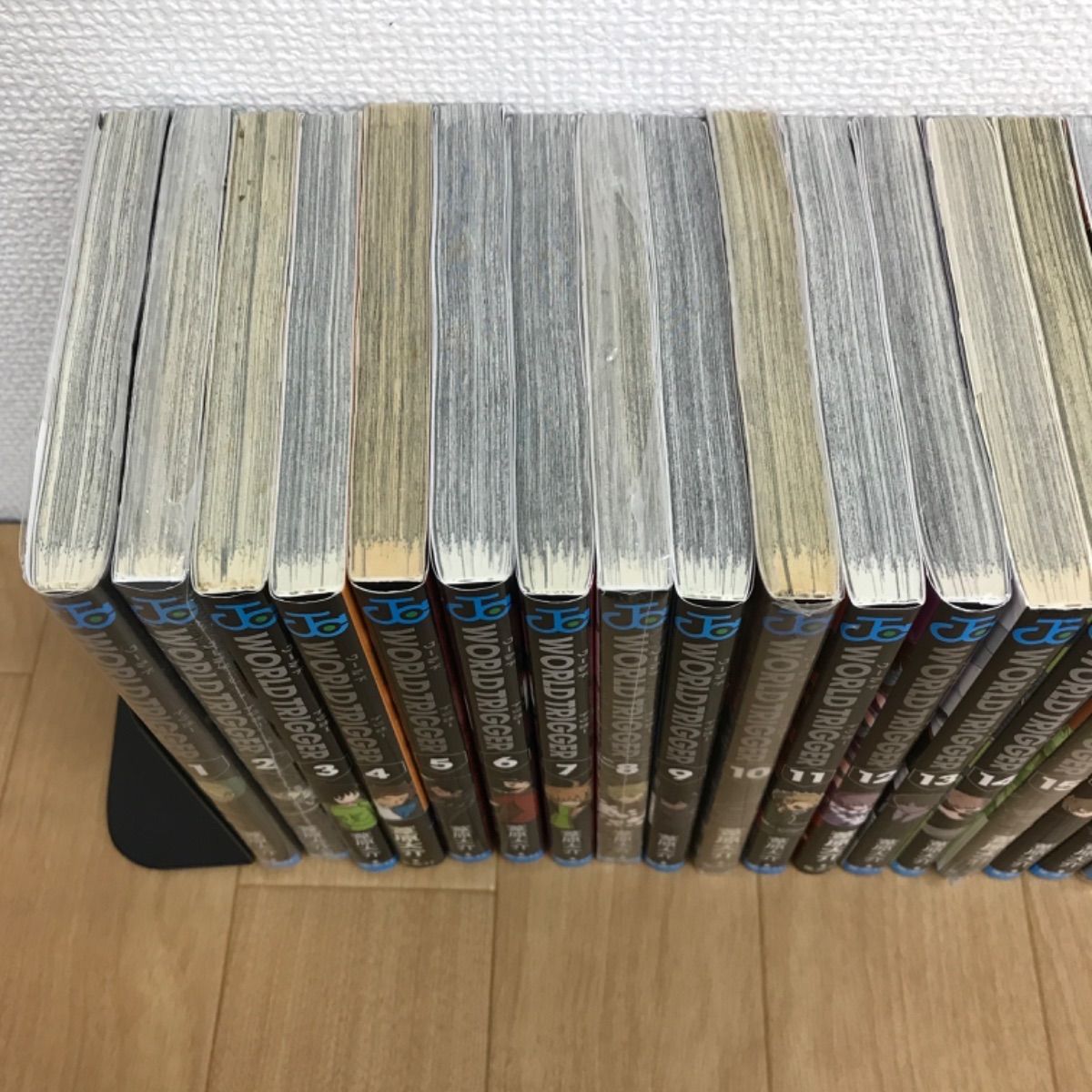 ☆①【未開封8冊】ワールドトリガー 1～29巻 コミック全巻＋