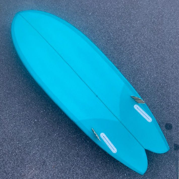 DERRICK DISNEY SURFBOARDS デリック ディズニーシェイプ TWINZER FISH