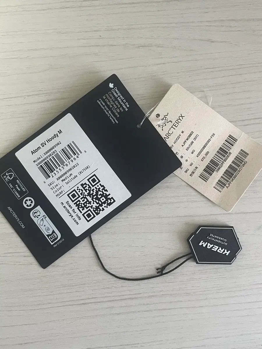 アークテリクス Atom SV フーディー Solitude 実際に着用 1回