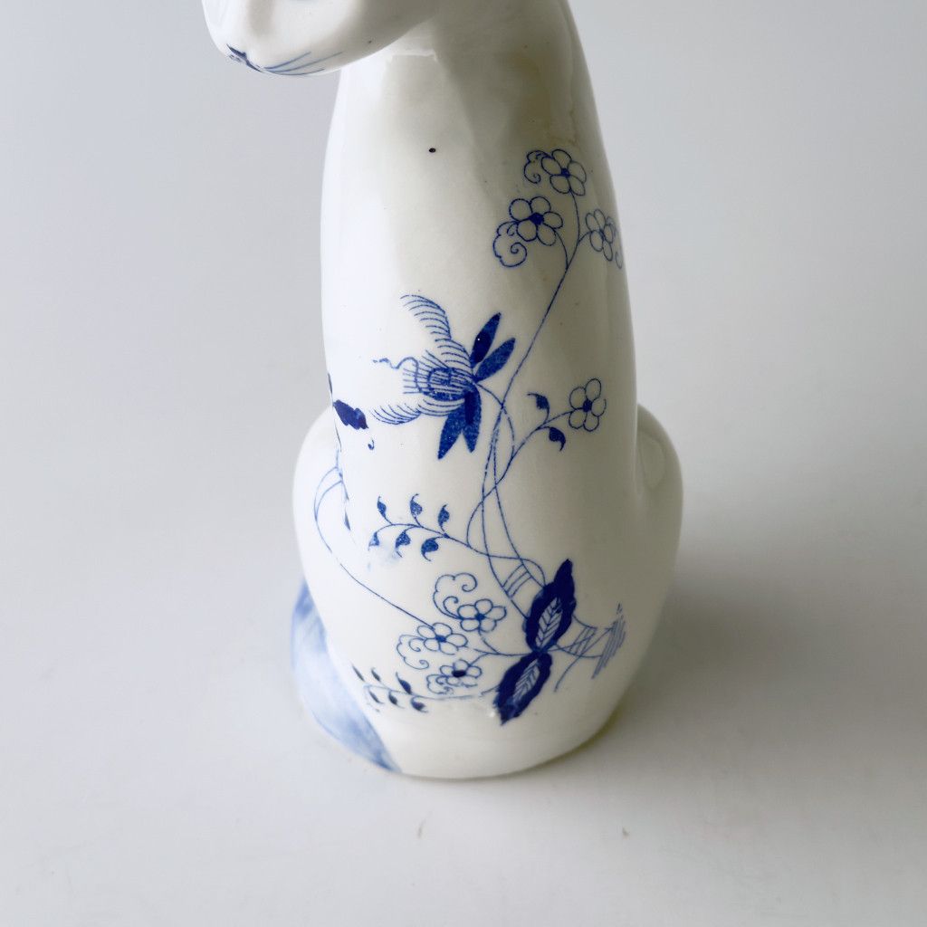 英国 ヴィンテージ 陶器 猫 オブジェ キャット フィギュリン 置物