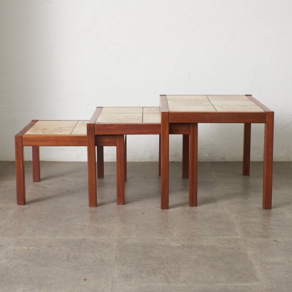 英国 ヴィンテージ タイルトップ ネストテーブル コーヒーテーブル