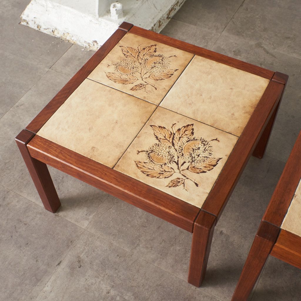 英国 ヴィンテージ タイルトップ ネストテーブル コーヒーテーブル