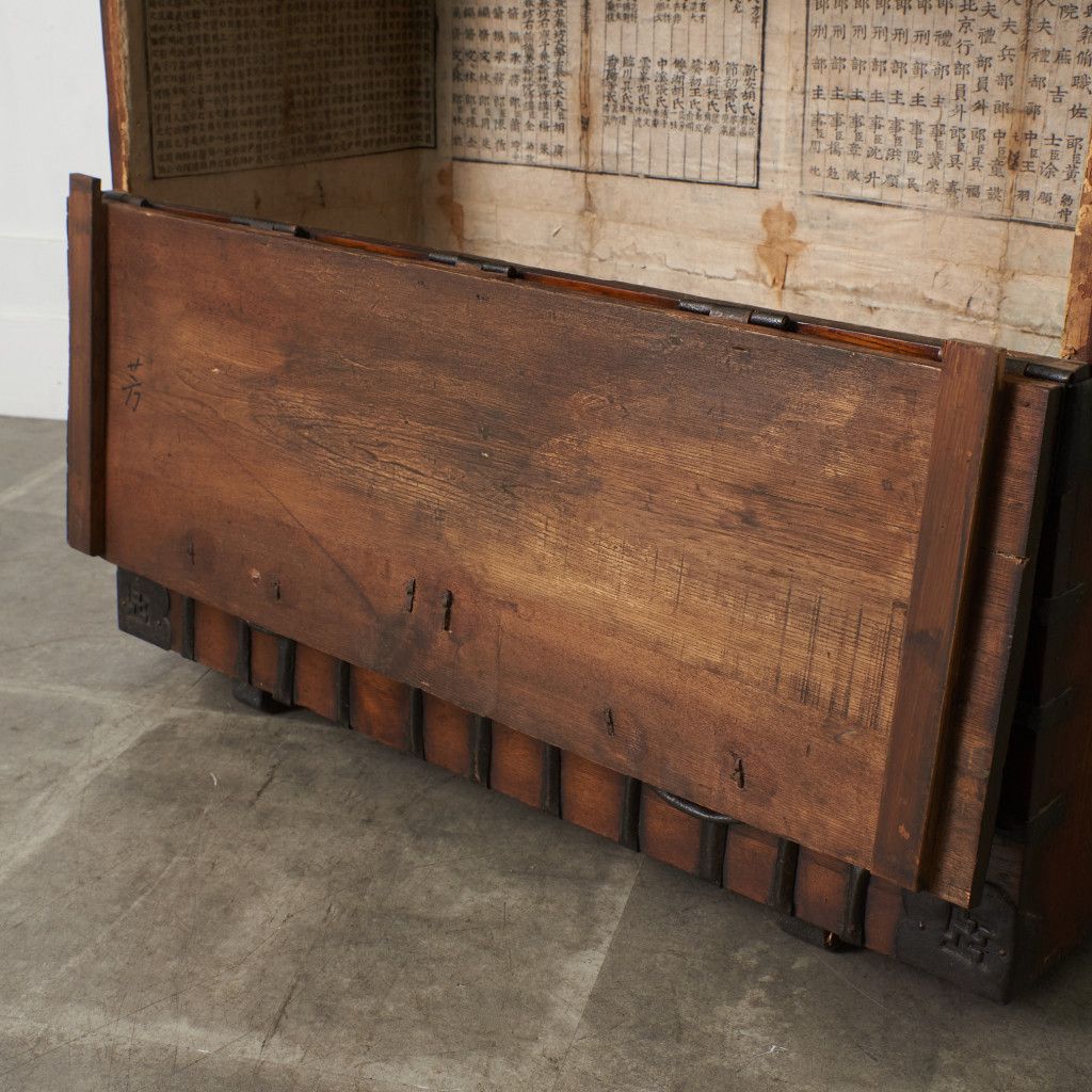 李朝家具 無垢材 古鉄金具 半閉櫃 バンダジ 半閉じ箱 時代物 朝鮮 収納