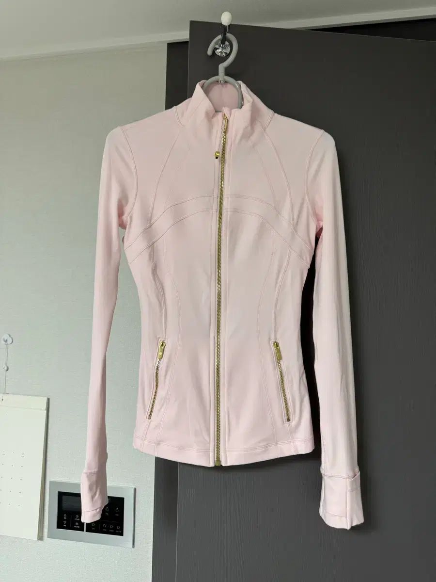 ルルレモン ディファイン ジャケット ストロベリーミルクシェイク