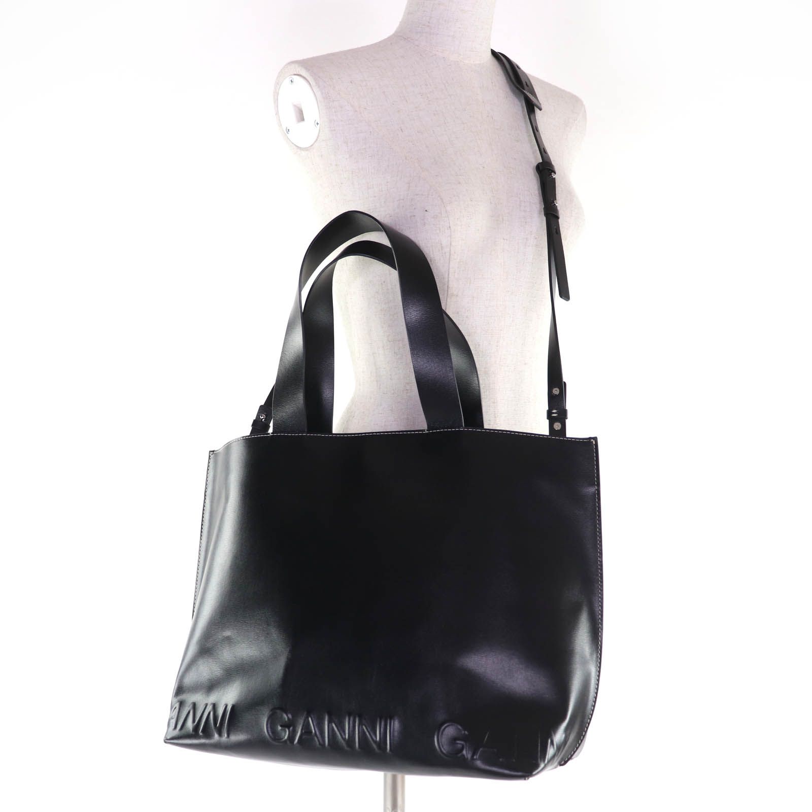 美品☆GANNI ガニー バナー トートバッグ ラージ レザー ロゴデザイン