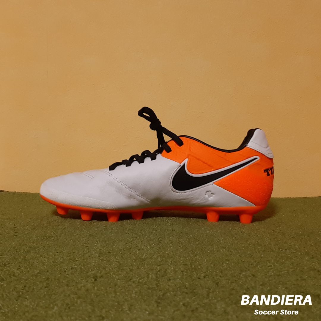 新品・未使用】NIKE ナイキ サッカースパイク ティエンポ レガシー II