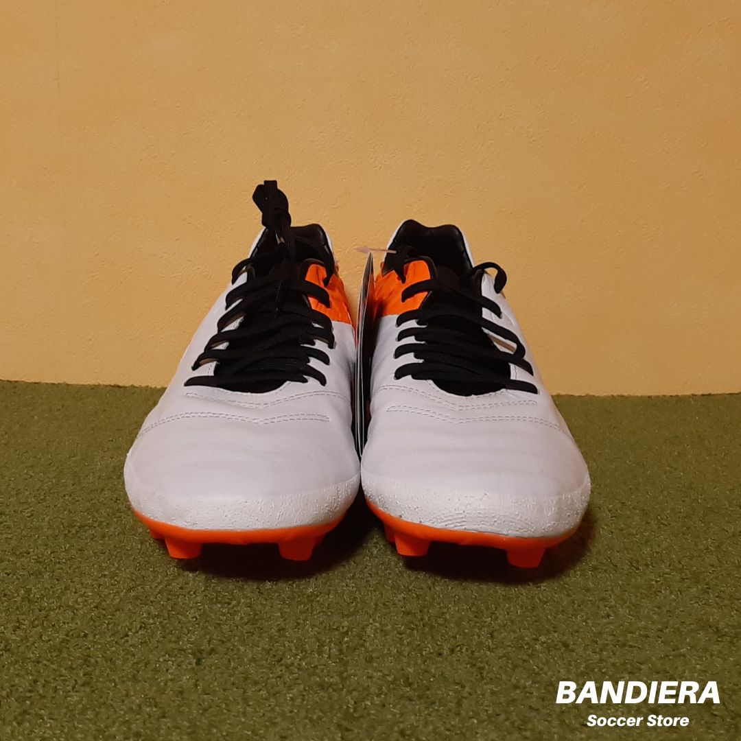 新品・未使用】NIKE ナイキ サッカースパイク ティエンポ レガシー II