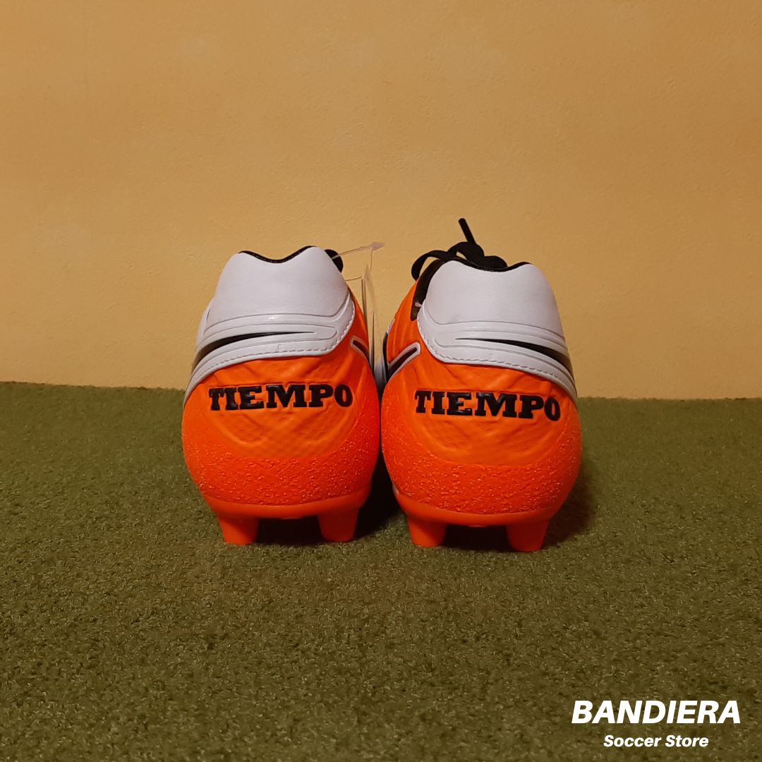 新品・未使用】NIKE ナイキ サッカースパイク ティエンポ レガシー II