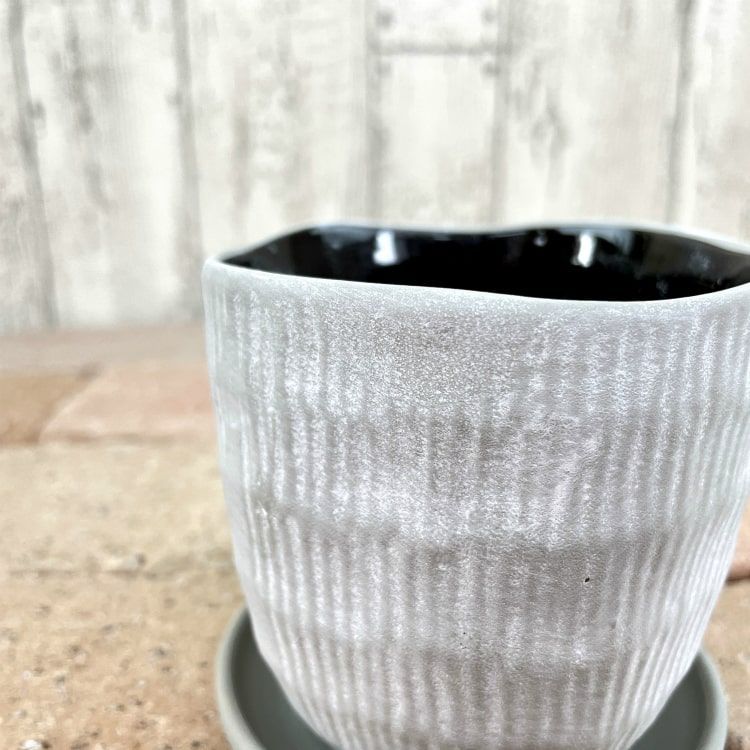 新品 植木鉢 おしゃれ 細かな縦の凹凸模様のポット MM009-090 3号(9cm