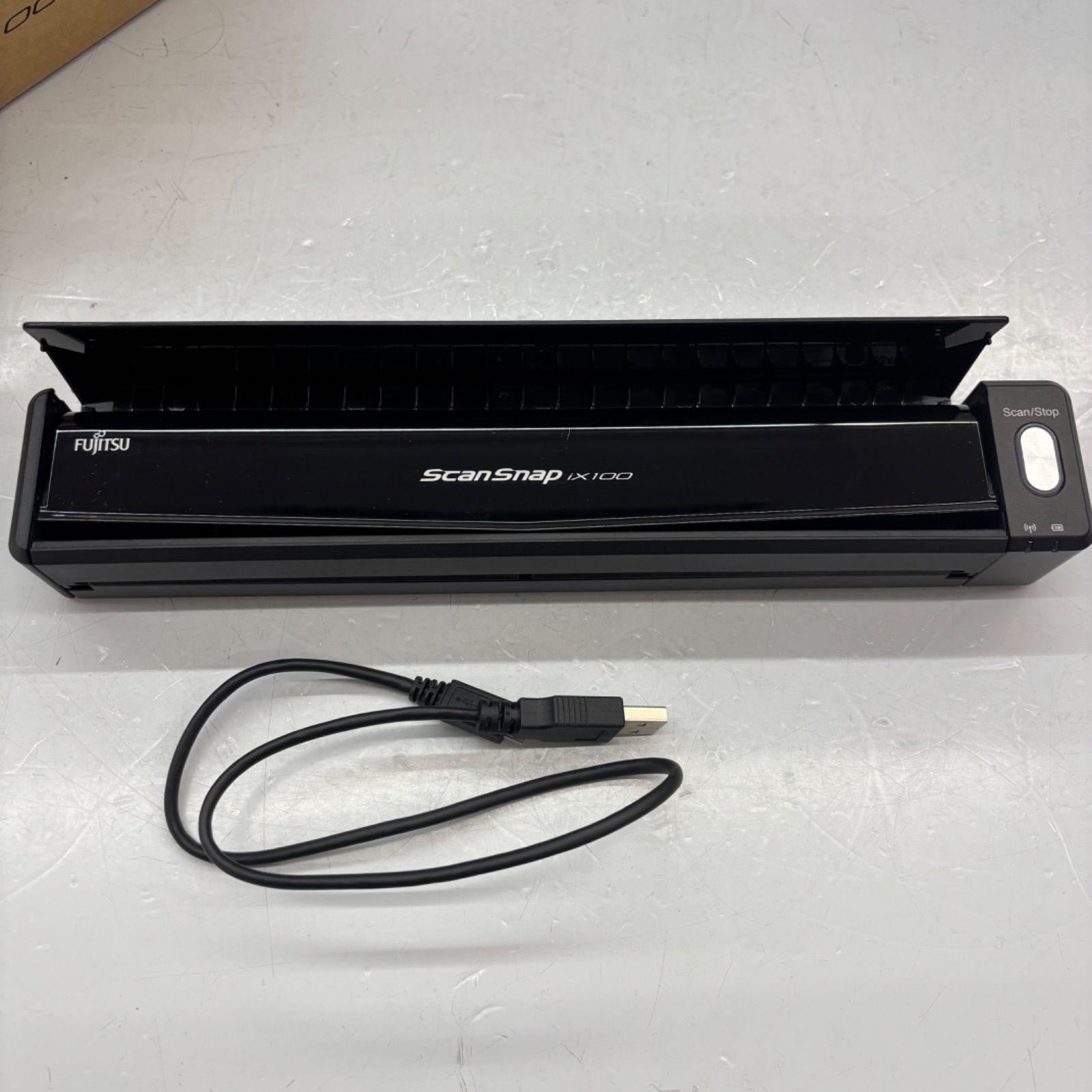 富士通 フジツウ PFU ScanSnap スキャンスナップ ix100 FI-IX100A-P