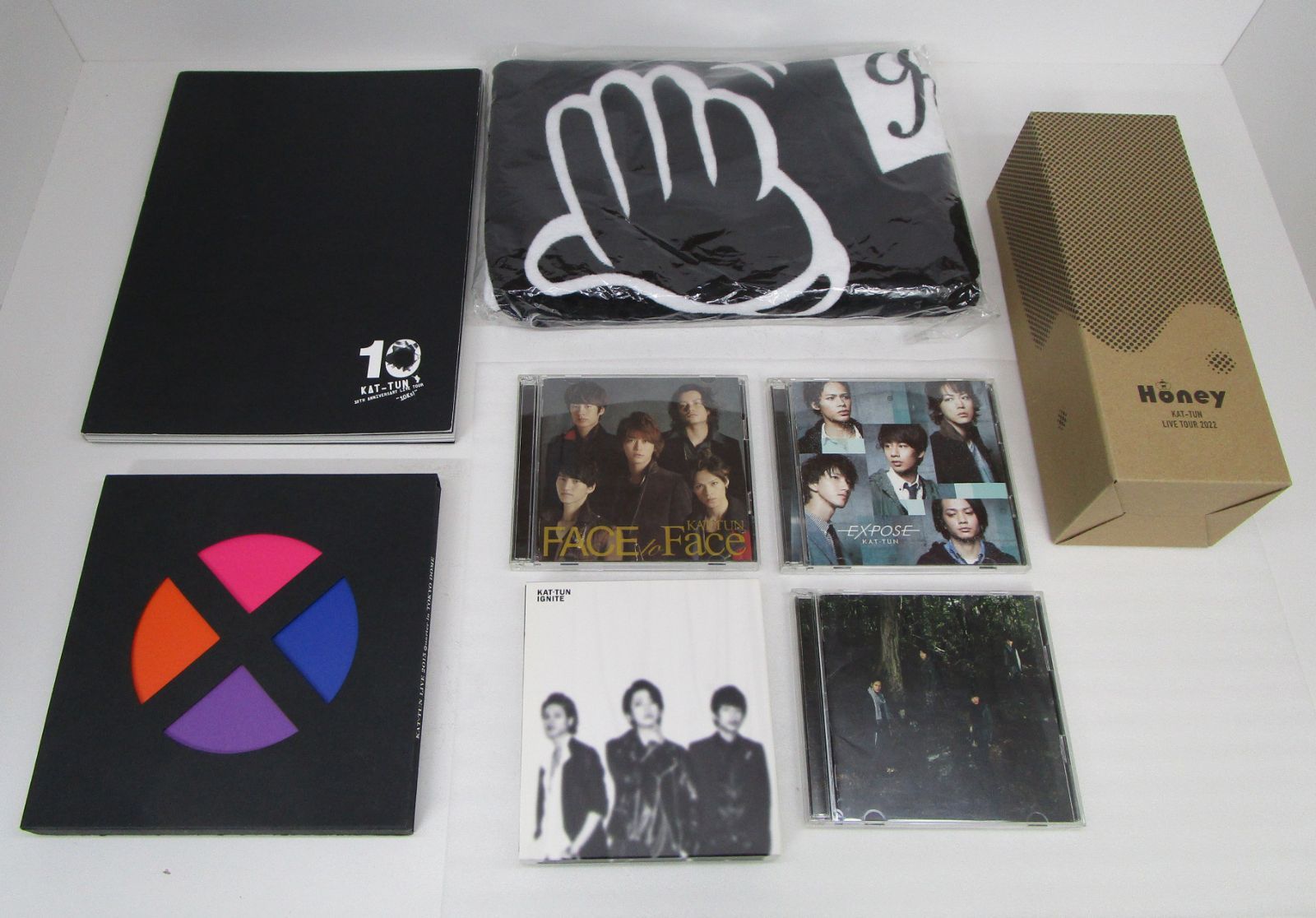 KAT-TUN CD グッズまとめ - メルカリ