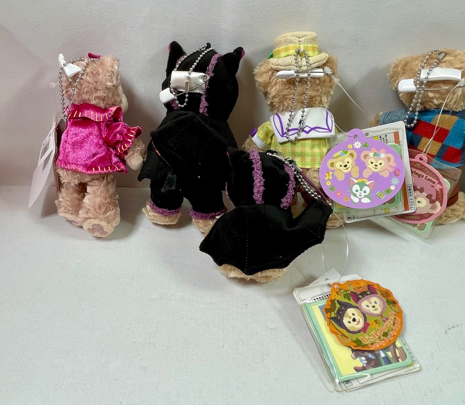 A2596・ディズニー ダッフィー シェリーメイ ぬいぐるみバッジ