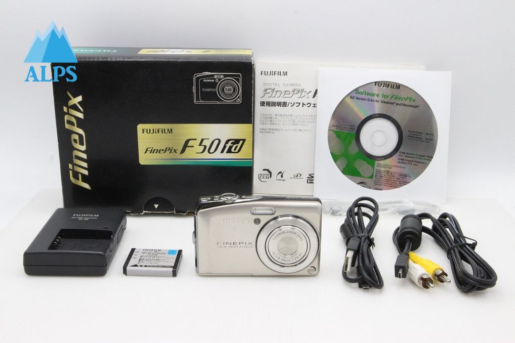 FUJIFILM フジフィルム FinePix F50fd コンパクトデジタルカメラ