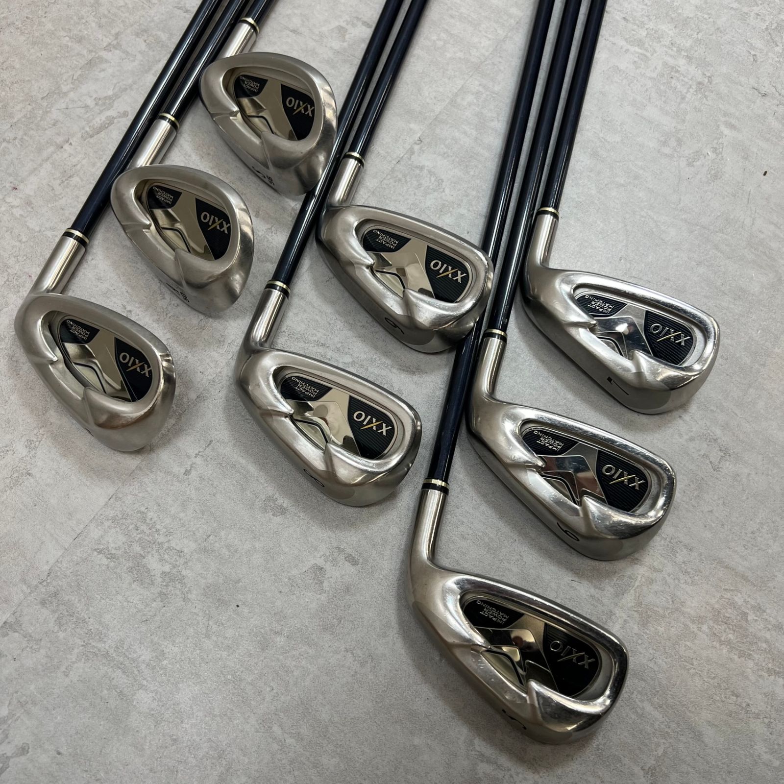 ゼクシオ スリクソン メンズゴルフ クラブセット 13本 右利き用 XXIO