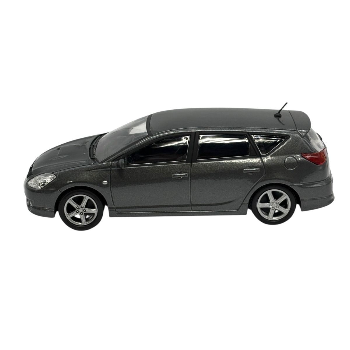♪0195 トヨタ カルディナ 1/24 スケール ミニカー グレー 中古 TOYOTA