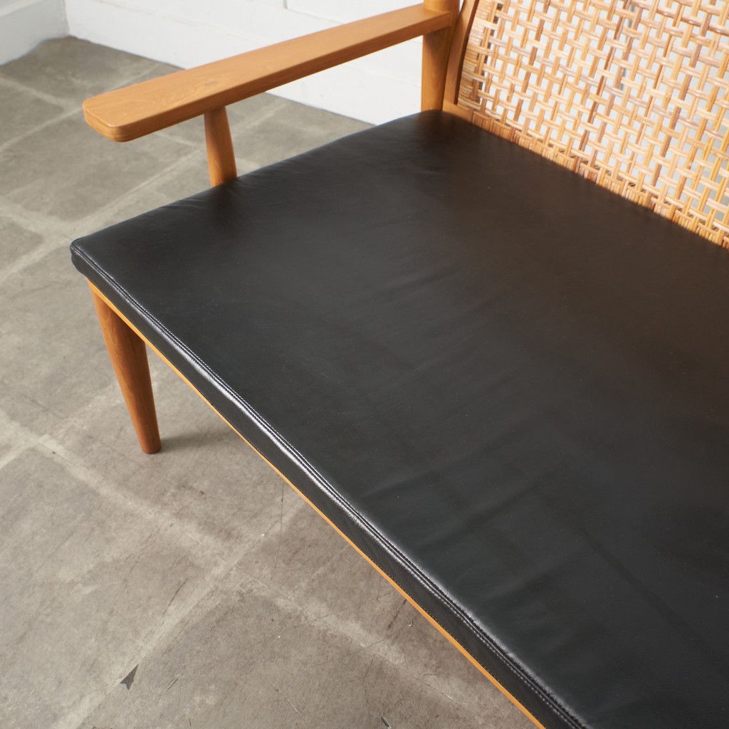 リビングソファ