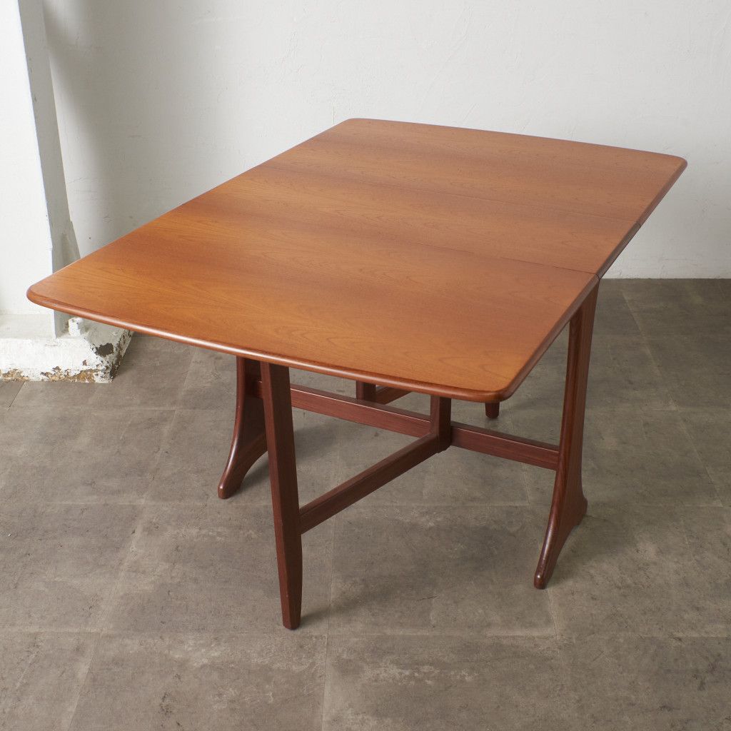 G-PLAN Fresco ダイニングテーブル 木製 チーク 英国 ヴィンテージ